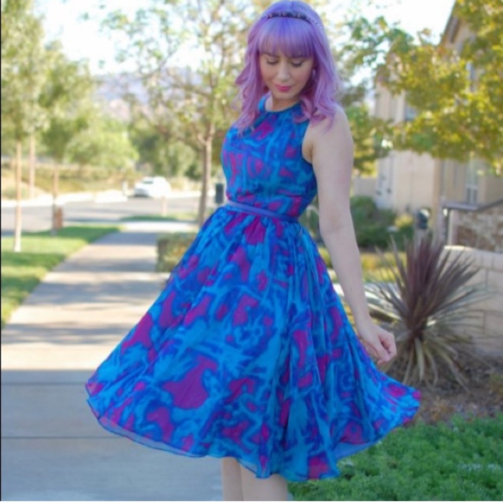 Turquoise And Fuchsia Abstract Pattern Dress - image 4